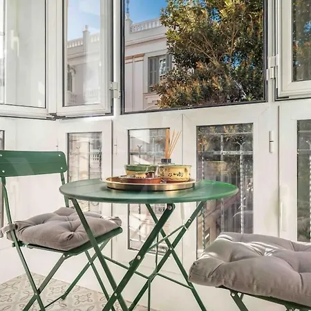 & Authentic With Balcony By Rems * Malaga