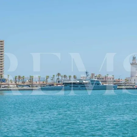 & Authentic With Balcony By Rems Malaga