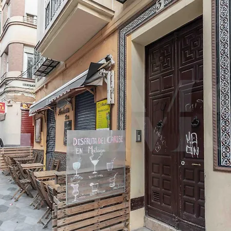 Apartment & Authentic With Balcony By Rems *